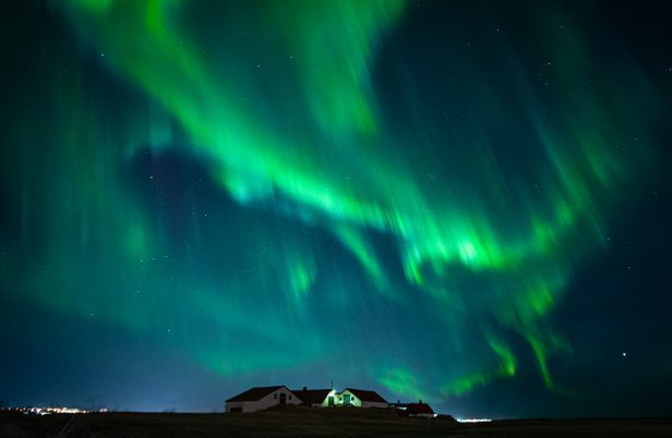 Small Bus Northern Lights Tour from Reykjavik @ 9:30 pm